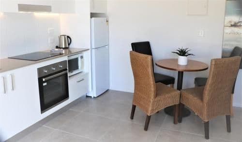 Deluxe One-Bedroom Apartment