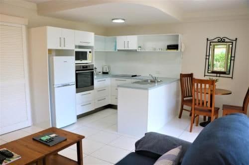 Deluxe One-Bedroom Apartment
