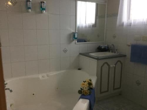 Executive King Room with Spa Bath