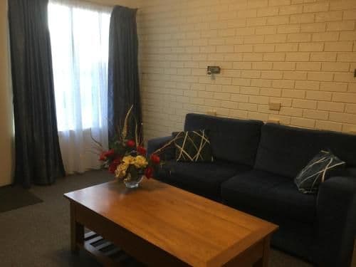 One-Bedroom Studio