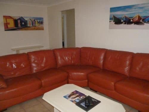 Family Two-Bedroom Apartment with Balcony