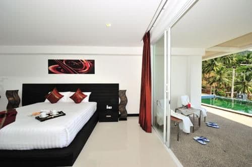 Pool Access Room