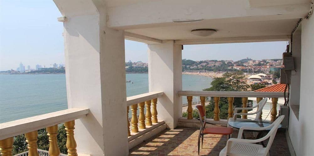 Qingdao Dream Ship Hotel