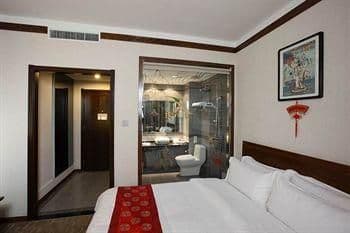 Cien Hotel