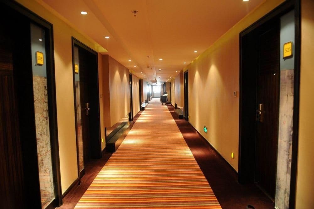 Nine Point Hotel