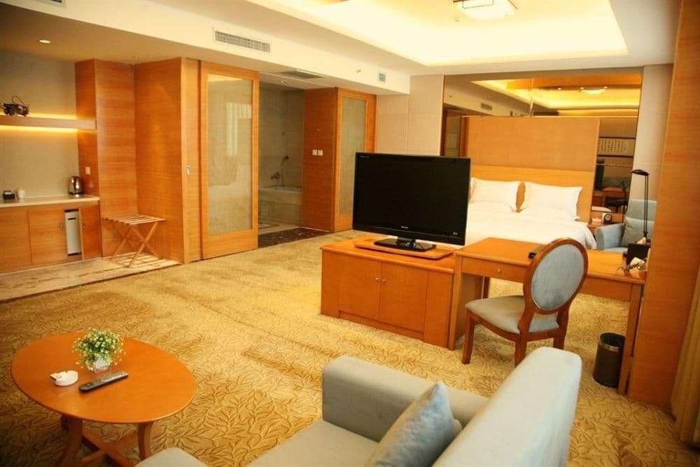 Bolt Hotel