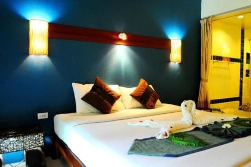 Deluxe Double Room with Pool View