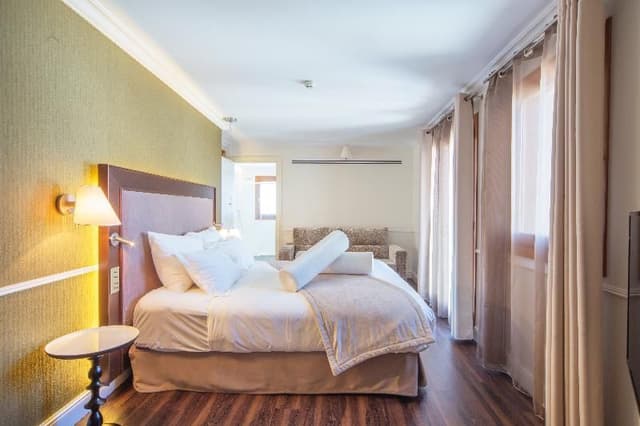 JUNIOR SUITE STANDARD