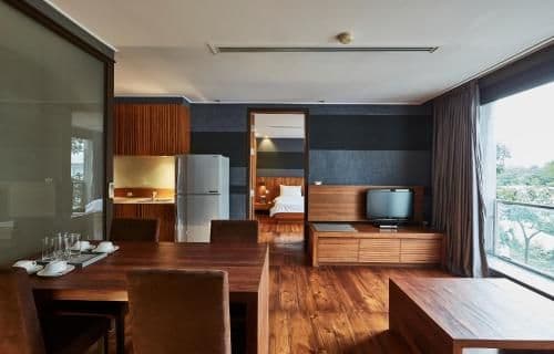 Suite L