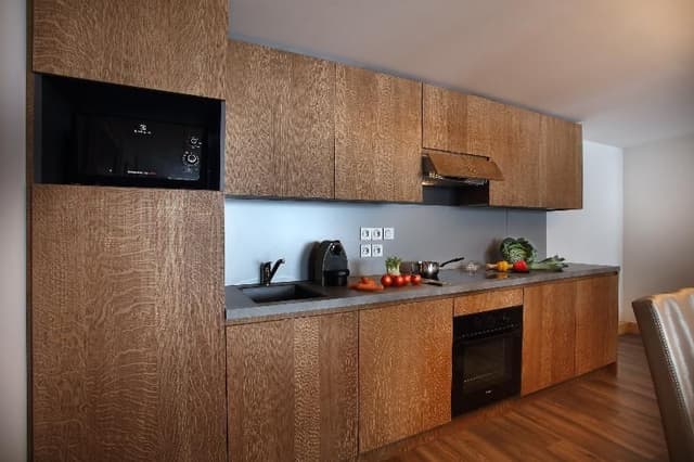 APARTMENT CAPACITY 4 THREE BEDROOM