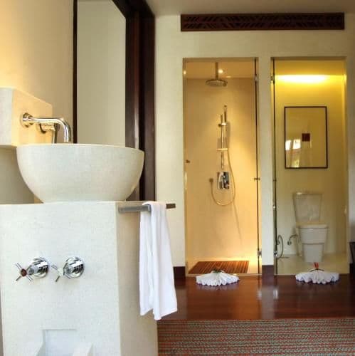 Deluxe Double or Twin Room with Pool Access