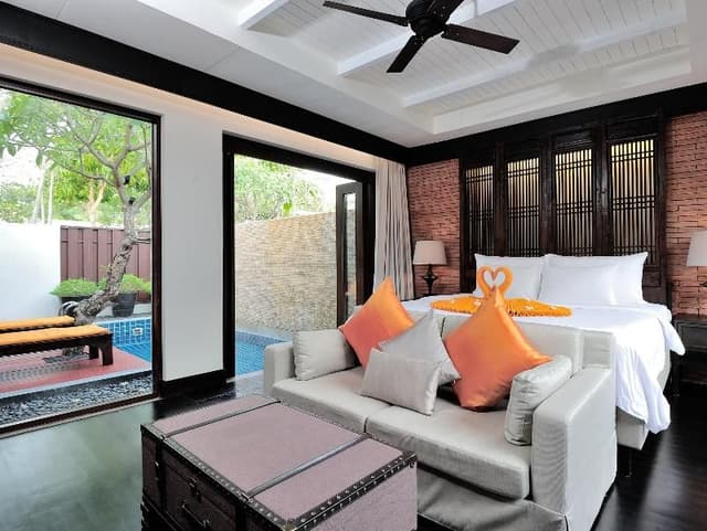 VILLA POOL VIEW