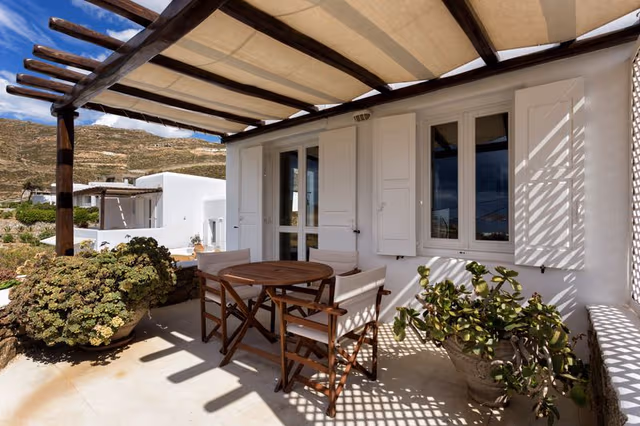 VILLA FIVE BEDROOMS WITH PRIVATE POOL