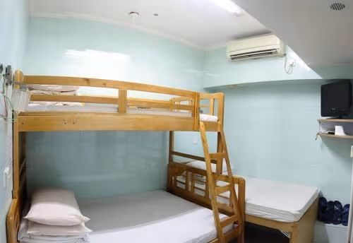 Family Room (4 persons)