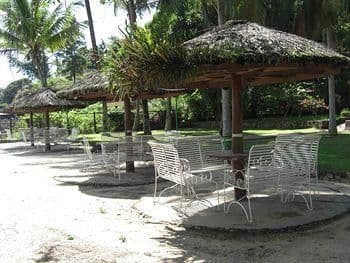 Pandu Lakeside Hotel Tuktuk