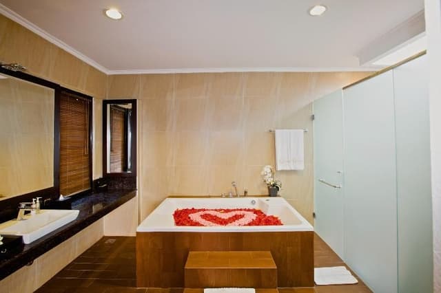 VILLA THREE BEDROOMS