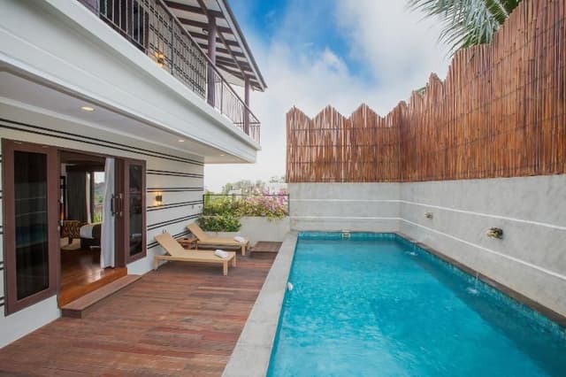 VILLA THREE BEDROOMS