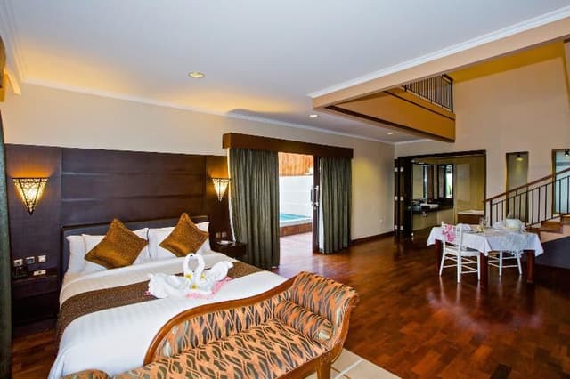 VILLA THREE BEDROOMS
