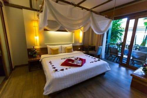 Deluxe Double Room with Pool Access