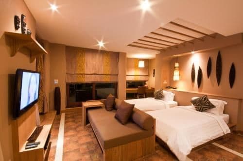 Deluxe lower floor Room