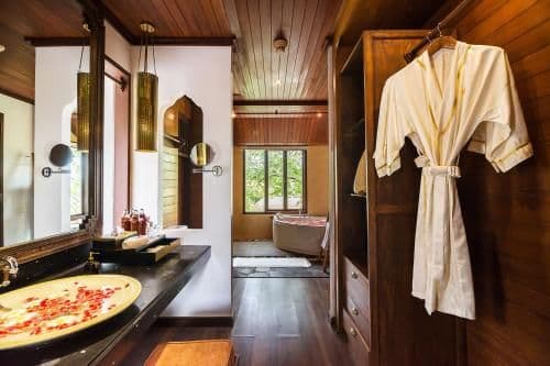 Royal Suite with Garden View