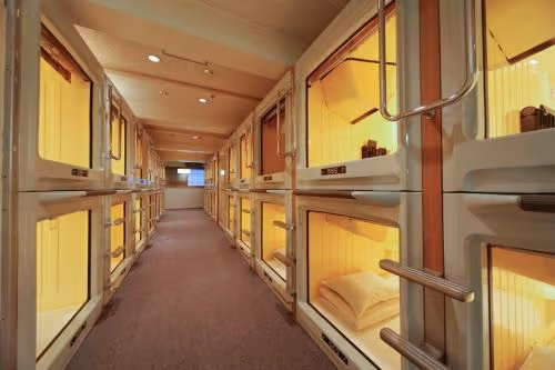 Capsule Room for Male