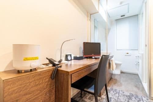 Single Room with Private Bathroom - Non-Smoking