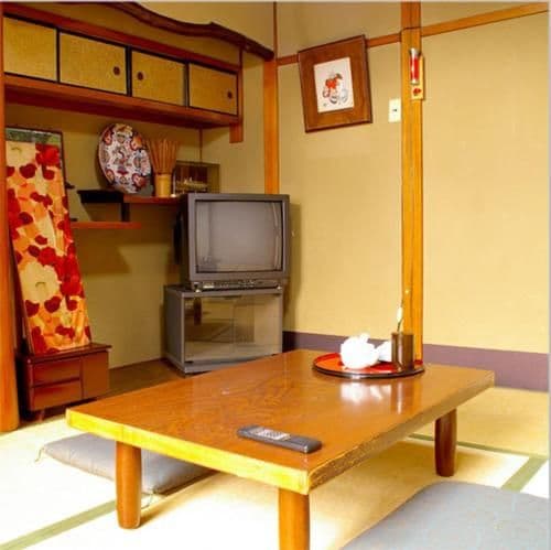 Japanese-Style Twin Room with Shared Bathroom