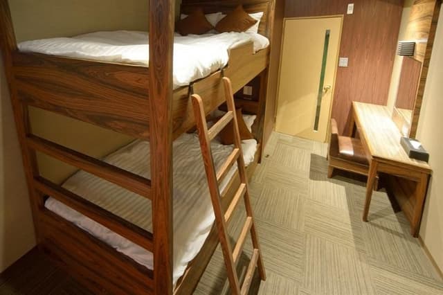 TWIN BUNK BED