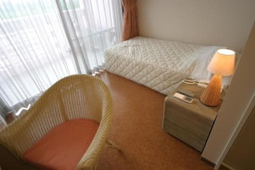 Single Room - Non-Smoking
