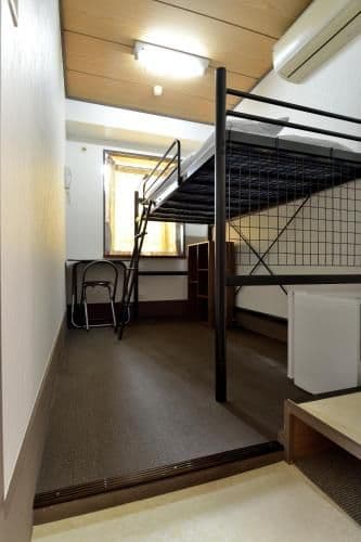 Single Room with High-Bed and Shared Bathroom