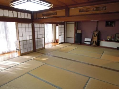Japanese-Style Family Room with Shared Bathroom