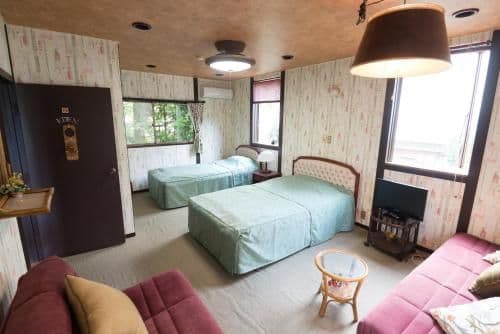 Triple Room with Shared Bathroom