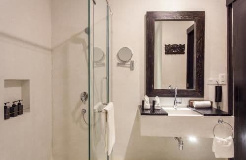 Junior Suite Triple (1King + 1 Single) with Private Balcony