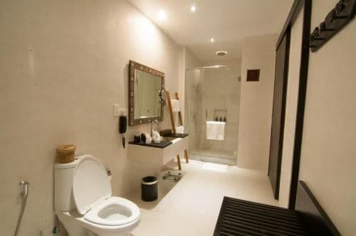 Junior Suite Triple (1 King bed + 1 Single bed)