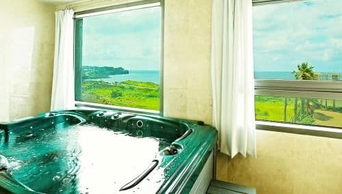 Royal Suite with Spa Bath