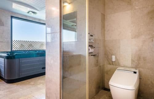 Royal Suite with Spa Bath