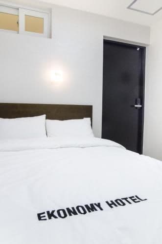 Economy Double Room with Private Bathroom