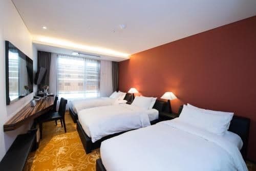 Superior Triple Room