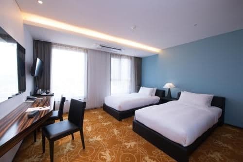Superior Twin Room