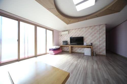 Family Room with Sea View