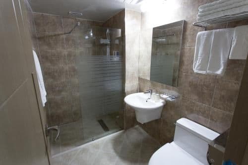 Deluxe Twin Room with Partial Sea View