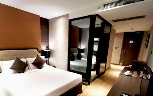24 HOURS STAY and FREE UPGRADE - Studio