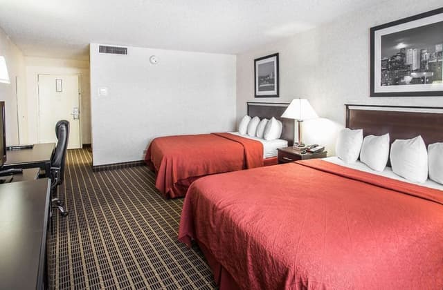 DOUBLE DELUXE TWO QUEEN BEDS