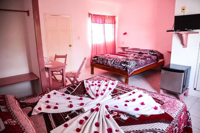 DOUBLE TWO BEDS