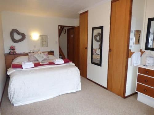 Queen Room with Shared Bathroom
