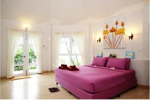 Deluxe Beachfront Cottage