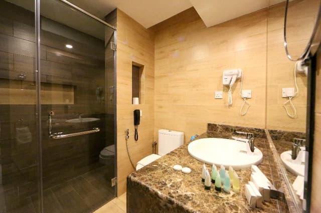 SUITE ONE BEDROOM