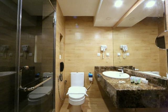 SUITE ONE BEDROOM