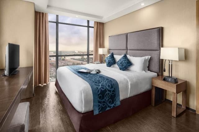 SUITE EXECUTIVE